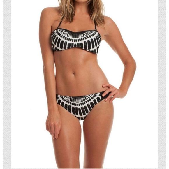Trina Turk Other - SOLD Trina Turk - ALGIERS – bikini bottoms sz S/M